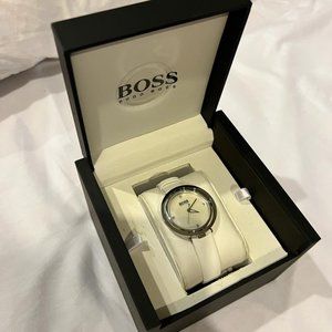 NEW HUGO BOSS WATCH FOR WOMAN , WHITE , PEARL DESIGN WITH PEARL & STONES